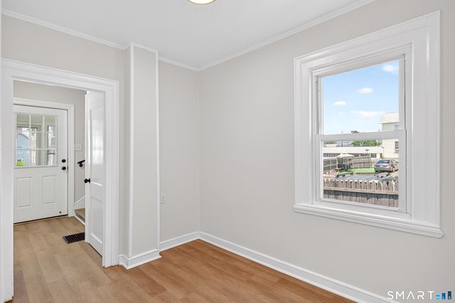 38 White Street, Bridgeport, CT 06610