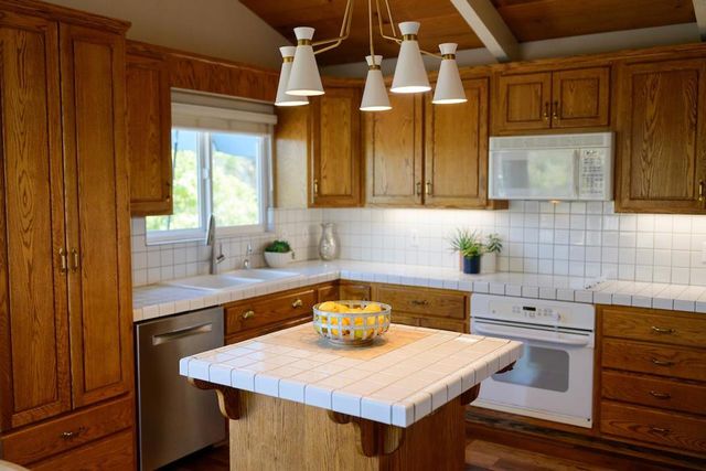 230 Miraflores Road, Scotts Valley, CA 95066