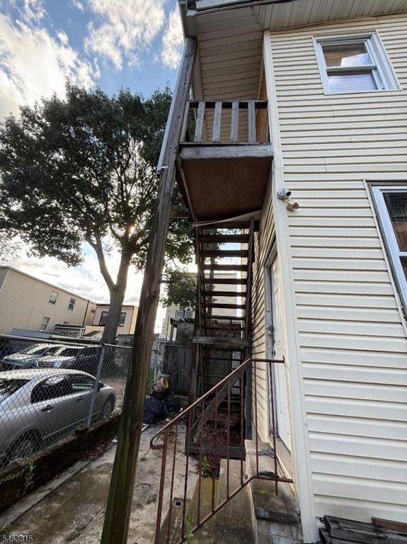 210 Berkeley Ave, Newark City, NJ 07107 — photo 4