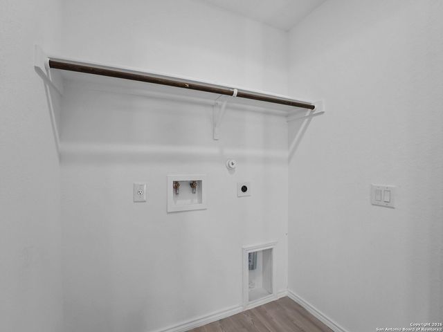 910 Stricker Path, San Antonio, TX 78221