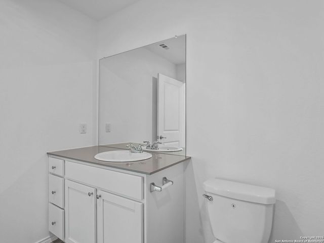 910 Stricker Path, San Antonio, TX 78221