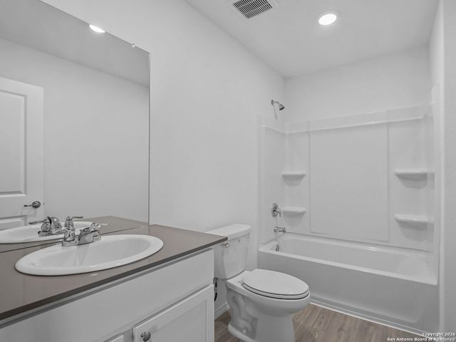 910 Stricker Path, San Antonio, TX 78221