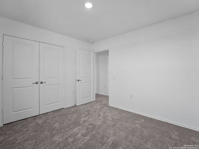 910 Stricker Path, San Antonio, TX 78221