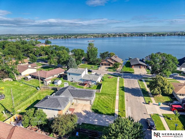 721 Capitol Beach Boulevard, Lincoln, NE 68528