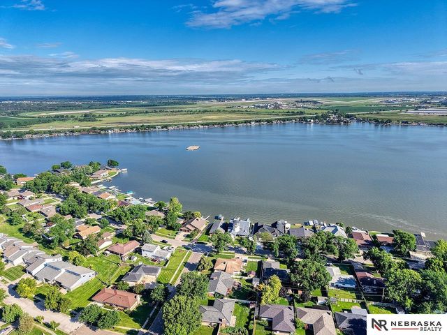 721 Capitol Beach Boulevard, Lincoln, NE 68528