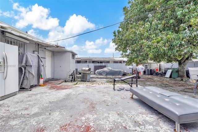 2650 W 8th Ave, Hialeah, FL 33010