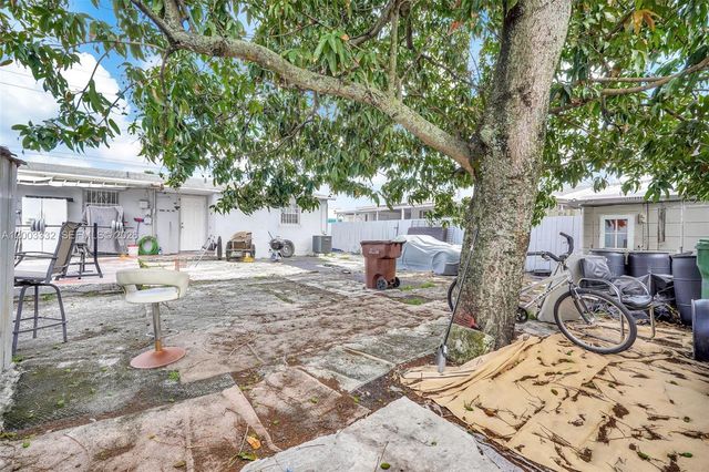 2650 W 8th Ave, Hialeah, FL 33010