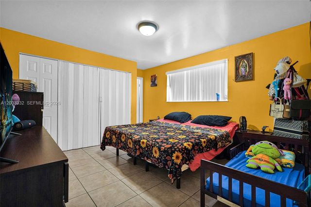 2650 W 8th Ave, Hialeah, FL 33010