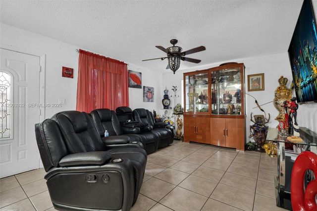 2650 W 8th Ave, Hialeah, FL 33010