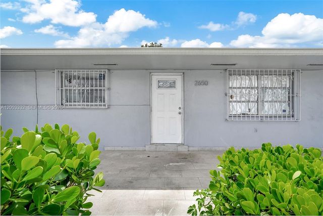 2650 W 8th Ave, Hialeah, FL 33010