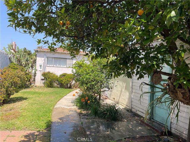 1745 Wellesley Avenue, Los Angeles, CA 90025