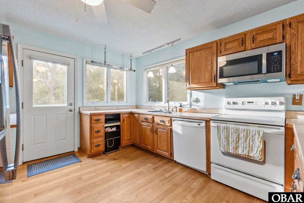 Image 9 of property listing at 177 Happy Indian Court Lot 277, Southern Shores, NC 27949