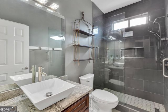 211 Graymist Path, Loganville, GA 30052