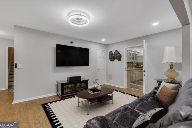 211 Graymist Path, Loganville, GA 30052