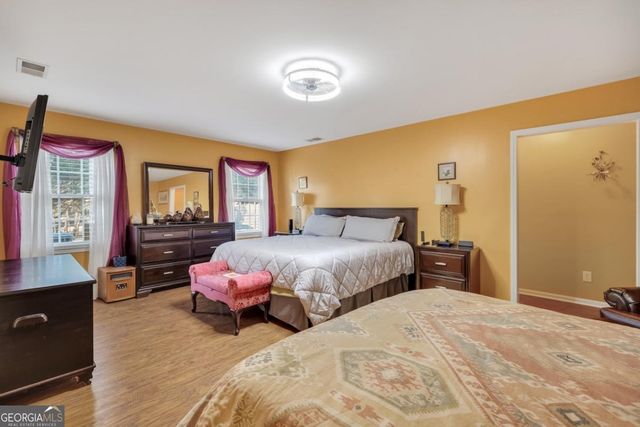 211 Graymist Path, Loganville, GA 30052