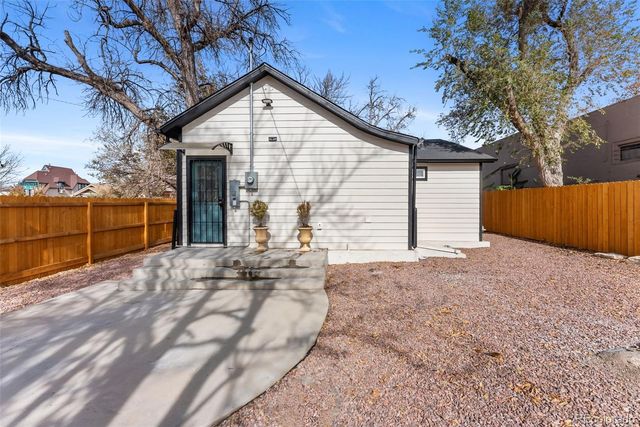 526 W 9th Street, Pueblo, CO 81003