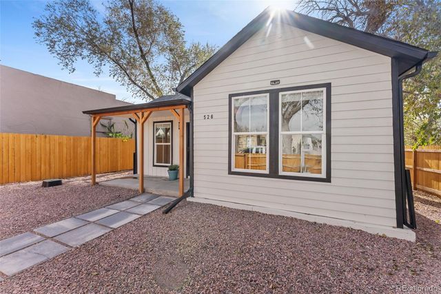 526 W 9th Street, Pueblo, CO 81003