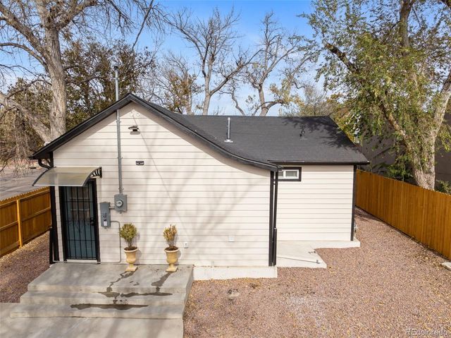 526 W 9th Street, Pueblo, CO 81003