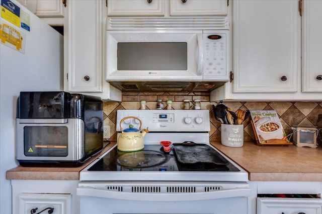 1435 N Brunswick St, Wichita, KS 67212