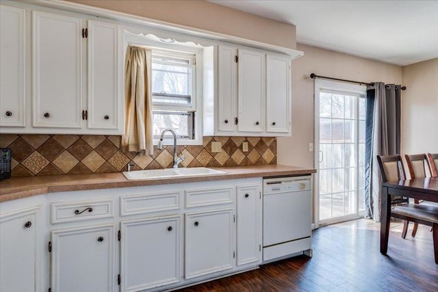 1435 N Brunswick St, Wichita, KS 67212