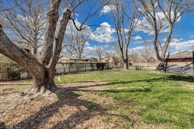 1435 N Brunswick St, Wichita, KS 67212