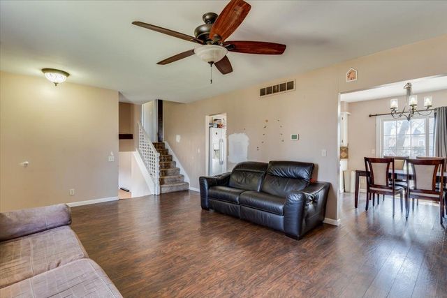 1435 N Brunswick St, Wichita, KS 67212