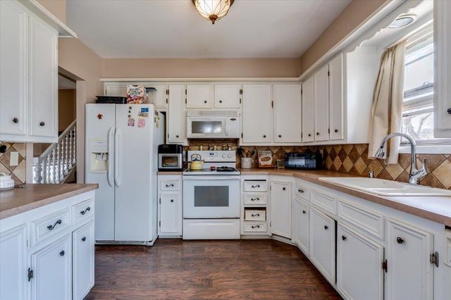 1435 N Brunswick St, Wichita, KS 67212