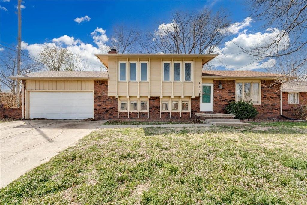 1435 N Brunswick St, Wichita, KS 67212