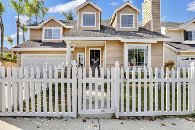 1813 Huntington Street, Huntington Beach, CA 92648