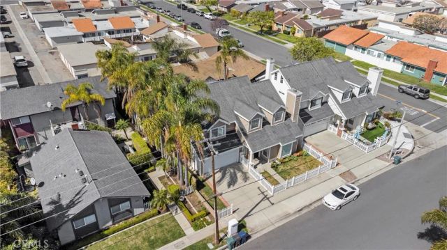 1813 Huntington Street, Huntington Beach, CA 92648