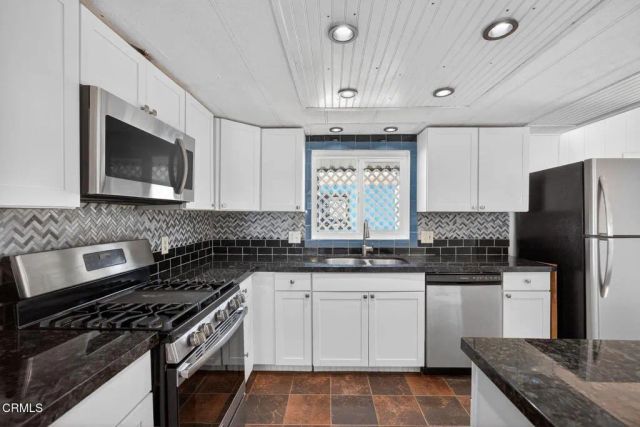 5540 W 5th 111, Oxnard, CA 93035