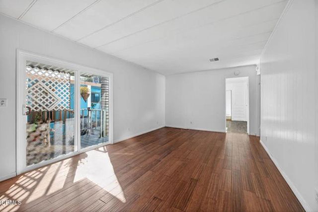 5540 W 5th 111, Oxnard, CA 93035