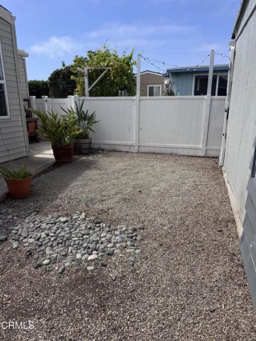 5540 W 5th 111, Oxnard, CA 93035