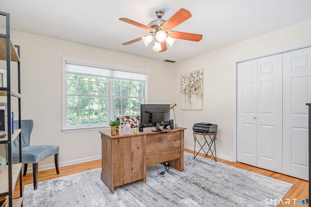 8 Woodridge Lane, New Fairfield, CT 06812