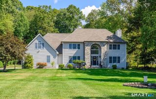 8 Woodridge Lane, New Fairfield, CT 06812