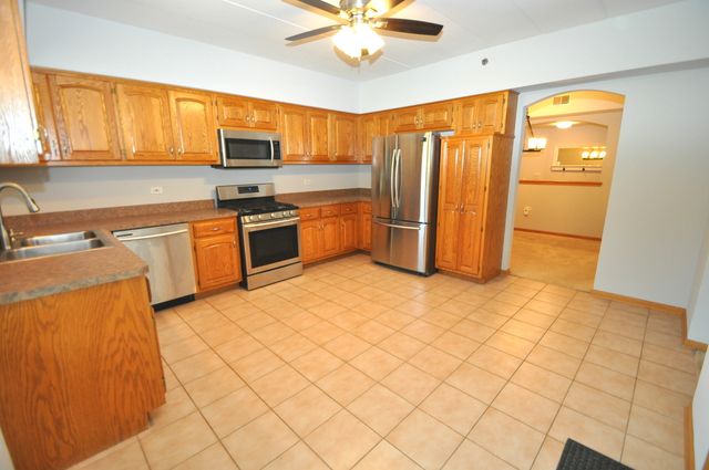 11535 SETTLERS POND Way 1C, Orland Park, IL 60467