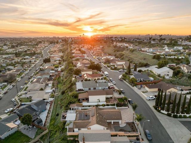 5965 Grewia St, San Diego, CA 92114