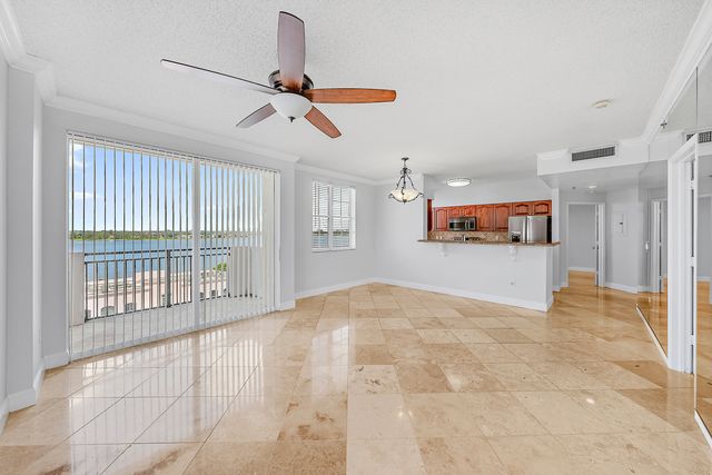 616 Clearwater Park Road 913, West Palm Beach, FL 33401