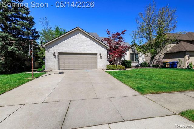 52425 Bryan Michael Drive, Macomb, MI 48042