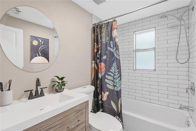 1910 E HENRY AVENUE, Tampa, FL 33610