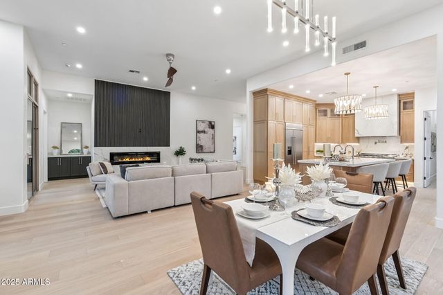 10671 E CARIBBEAN Lane, Scottsdale, AZ 85255