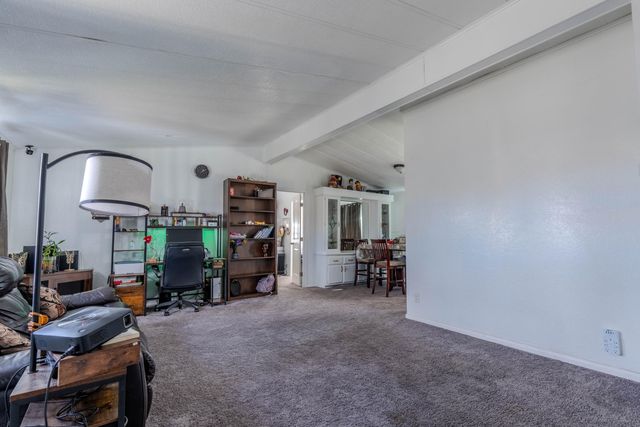 2000 Windcurrent Dr. 147, Rosamond, CA 93560