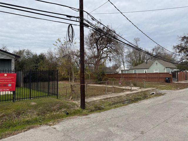 3510 Cobb Street, Houston, TX 77004