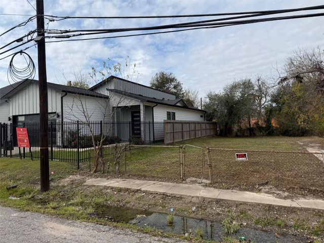 3510 Cobb Street, Houston, TX 77004
