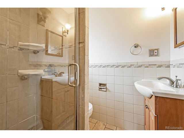 432 S Potomac Cir, Aurora, CO 80012