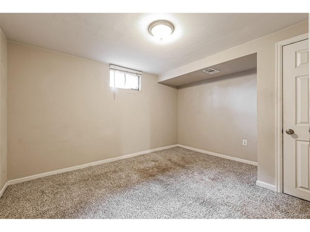 432 S Potomac Cir, Aurora, CO 80012