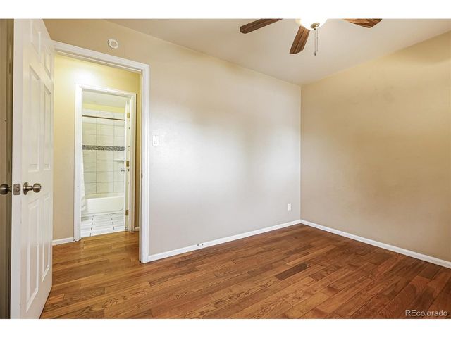 432 S Potomac Cir, Aurora, CO 80012