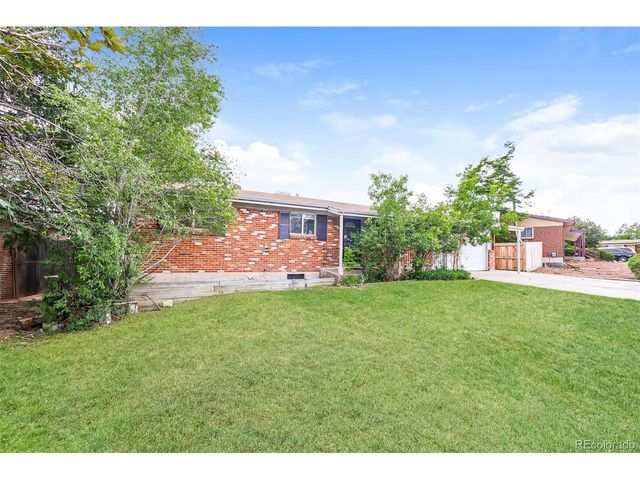 432 S Potomac Cir, Aurora, CO 80012