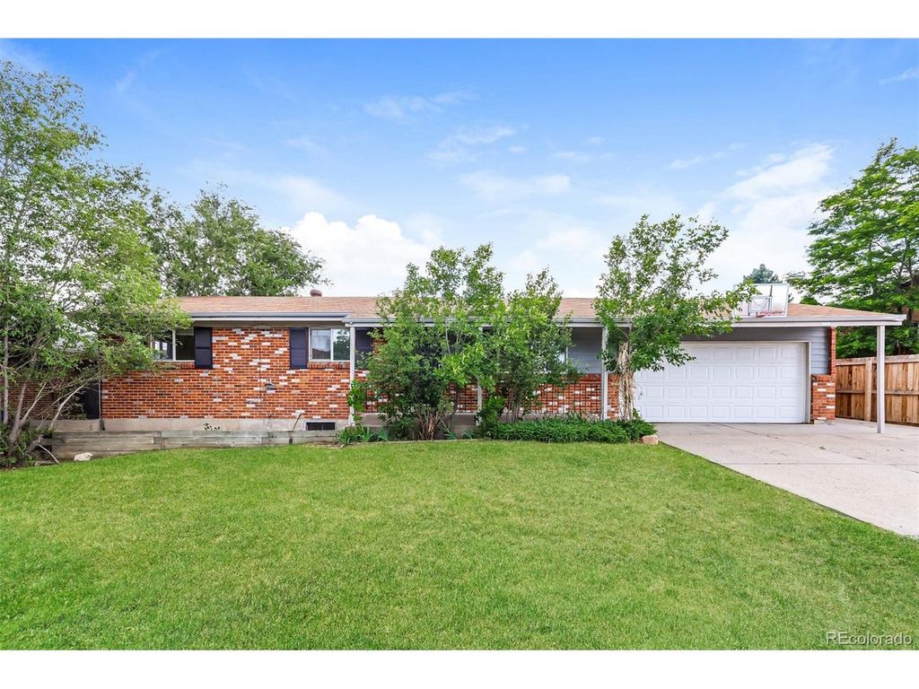 432 S Potomac Cir, Aurora, CO 80012