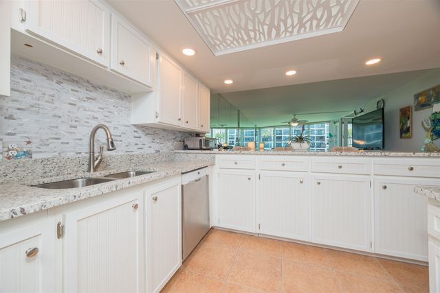 1 Dondanville Rd 116C, St Augustine, FL 32080